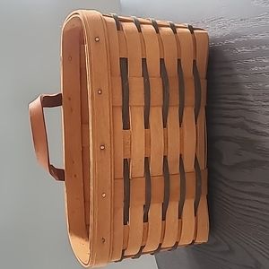 Longaberger Heartland 1995 Med Key Basket #11118. Tan & Green
